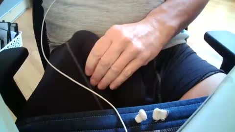 oneluckyguy47 online show from 17, 11, 2025