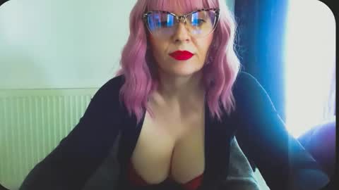 Snapshot of onemoreblonde chatting on 10, 5, 2026 Nicol online show from 10, 5, 2026
