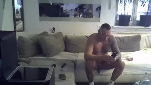 .....mICha..... online show from 19, 11, 2025