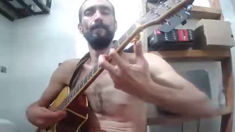 Giorgeo  Armani online show from 10, 1, 2025