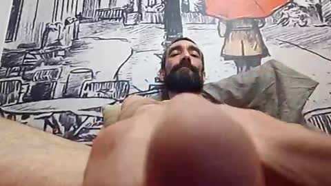 Giorgeo  Armani online show from 4, 11, 2025