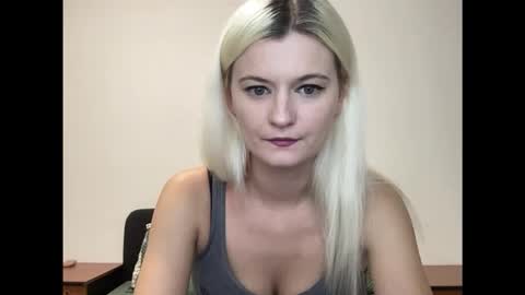 Snapshot of onika_cox chatting on 15, 9, 2025 Onika online show from 15, 9, 2025