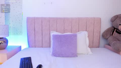 onlily online show from 2, 6, 2026