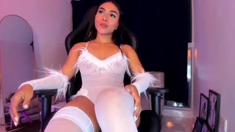 misssaray official online show from 4, 11, 2025