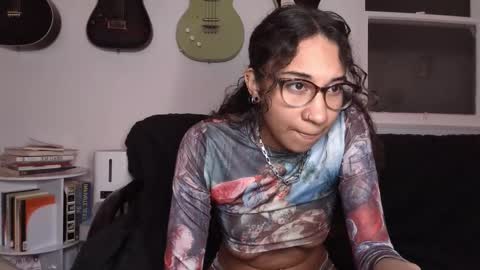 Snapshot of onlystrings chatting on 9, 2, 2025 Duo online show from 9, 2, 2025