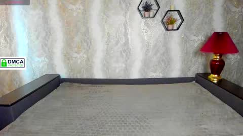 Hi im Natalie im glad to see you here online show from 11, 10, 2025