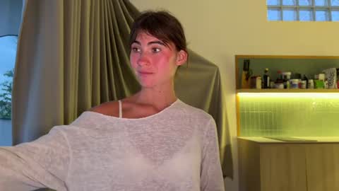 Helen online show from 4, 8, 2026