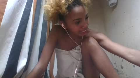 Snapshot of oooosoavizara chatting on 14, 6, 2026 oooosoavizara online show from 14, 6, 2026