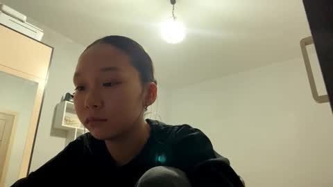 Snapshot of oracowee chatting on 5, 10, 2025 Miha online show from 5, 10, 2025