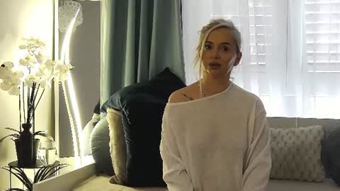Snapshot of orianawade chatting on 28, 7, 2026 orianawade online show from 28, 7, 2026