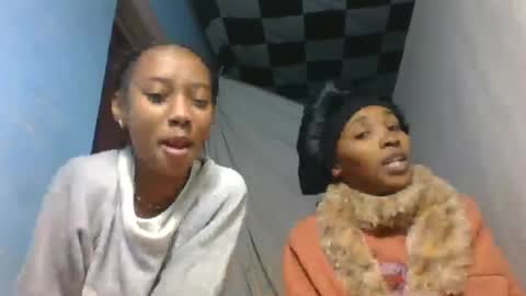 Snapshot of orianie064 chatting on 3, 7, 2026 orianie064 online show from 3, 7, 2026