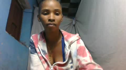 Snapshot of orianie064 chatting on 6, 7, 2026 orianie064 online show from 6, 7, 2026
