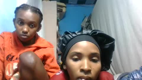 Snapshot of orianie064 chatting on 10, 7, 2026 orianie064 online show from 10, 7, 2026