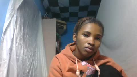 Snapshot of orianie064 chatting on 14, 7, 2026 orianie064 online show from 14, 7, 2026