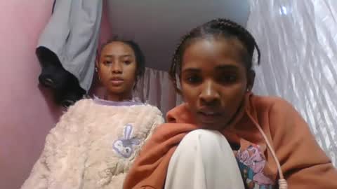 Snapshot of orianie064 chatting on 23, 7, 2026 orianie064 online show from 23, 7, 2026