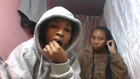 Snapshot of orianie064 chatting on 26, 7, 2026 orianie064 online show from 26, 7, 2026