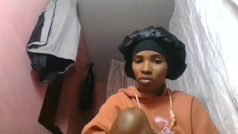 Snapshot of orianie064 chatting on 5, 8, 2026 orianie064 online show from 5, 8, 2026