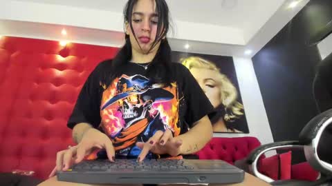 Snapshot of orion_perla chatting on 18, 2, 2025 orion y perla online show from 18, 2, 2025