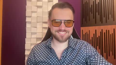 Snapshot of oscarsavage chatting on 1, 2, 2025 Oscar Steel Savage online show from 1, 2, 2025