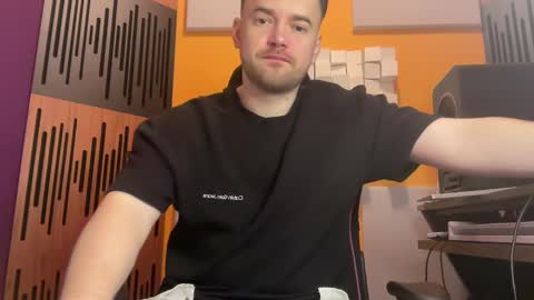 Snapshot of oscarsavage chatting on 6, 2, 2025 Oscar Steel Savage online show from 6, 2, 2025
