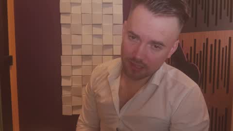 Snapshot of oscarsavage chatting on 5, 3, 2025 Oscar Steel Savage online show from 5, 3, 2025