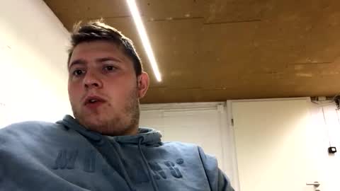 outflayd online show from 15, 4, 2026