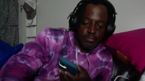 Snapshot of outkast8033 chatting on 27, 10, 2025 Dude online show from 27, 10, 2025