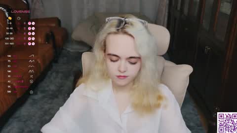 Snapshot of oxcysecret chatting on 24, 7, 2026 Oxcy online show from 24, 7, 2026