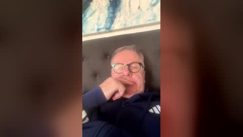 Snapshot of ozhairybearxxxx chatting on 7, 5, 2026 ozhairybearxxxx online show from 7, 5, 2026