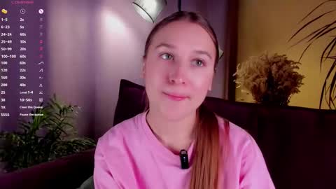 Caroline or just Lina online show from 23, 10, 2025