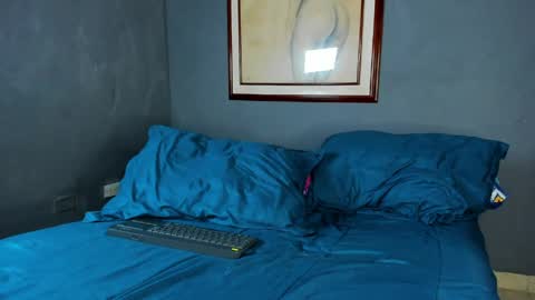 Snapshot of p_jhon chatting on 25, 5, 2026 P online show from 25, 5, 2026