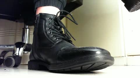 Pablo Meness online show from 9, 2, 2025