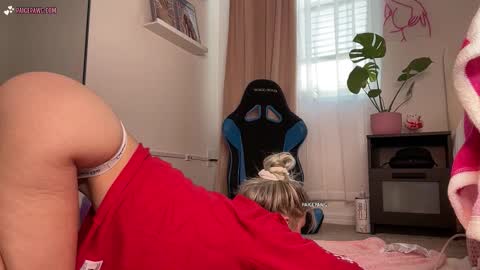 PaigePawg online show from 18, 2, 2026