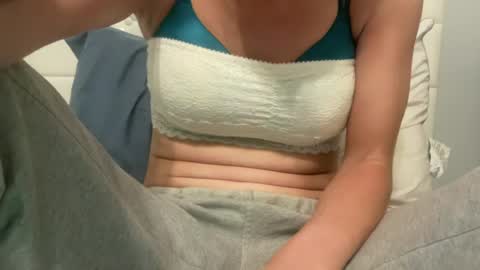 paigeraeanna online show from 9, 7, 2026