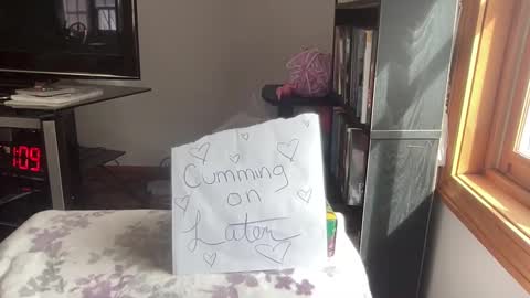 paisleysnowxo online show from 8, 3, 2025