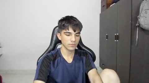 Snapshot of pakun_ chatting on 2, 12, 2024 pakun_ online show from 2, 12, 2024