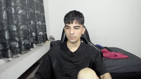 Snapshot of pakun_ chatting on 4, 2, 2025 pakun_ online show from 4, 2, 2025