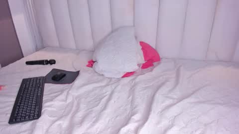 pamela online show from 1, 11, 2025