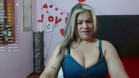 Snapshot of pamela_echeverria chatting on 16, 5, 2026 pamela_echeverria online show from 16, 5, 2026
