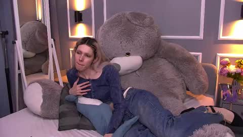 Pamelamy online show from 20, 2, 2025