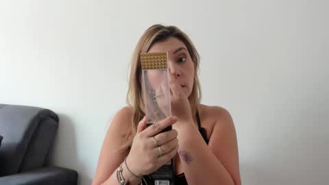 Snapshot of pamelaquenn_2 chatting on 14, 9, 2025 PAMELA QUEEN online show from 14, 9, 2025