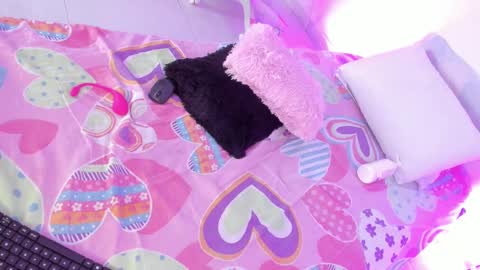 Snapshot of pammela_smith chatting on 7, 12, 2024 Pammela Smith online show from 7, 12, 2024