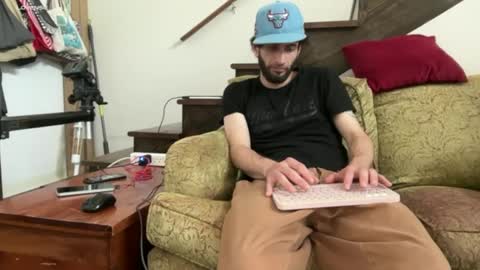 PantsLessTraveler online show from 21, 9, 2025