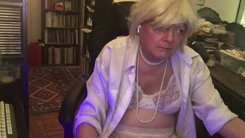 Snapshot of pantyvloletlace chatting on 25, 2, 2026 Pantyvioletlace online show from 25, 2, 2026