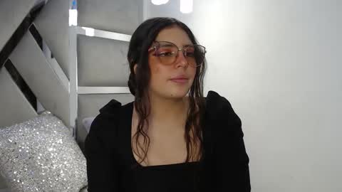 Snapshot of paola_lyon chatting on 4, 12, 2024 Paola Lyon online show from 4, 12, 2024