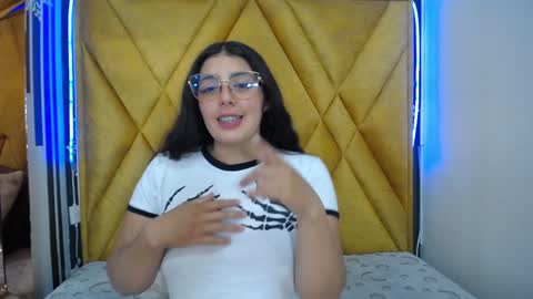 Snapshot of paola_lyon chatting on 7, 2, 2025 Paola Lyon online show from 7, 2, 2025