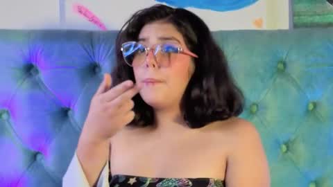 Paola Lyon online show from 7, 2, 2026