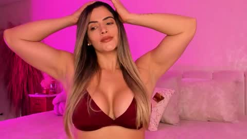 Paola   online show from 1, 12, 2025