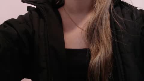 Snapshot of paolabotero chatting on 9, 6, 2026 Paola online show from 9, 6, 2026