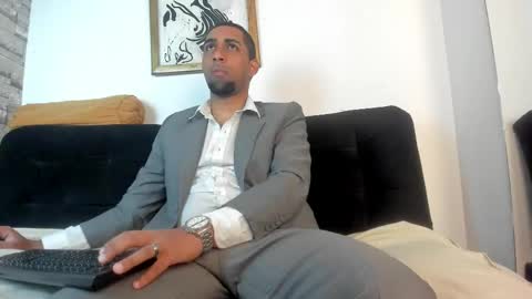 Paolo online show from 16, 10, 2025